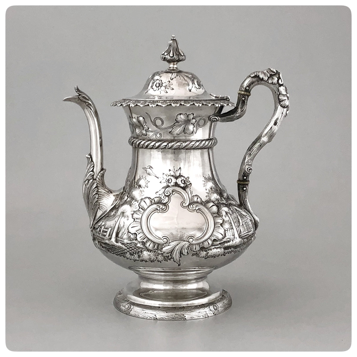 Sterling silver « à la du Belloy » Coffee pot, Paris XIXe siècle -  Ref.108099